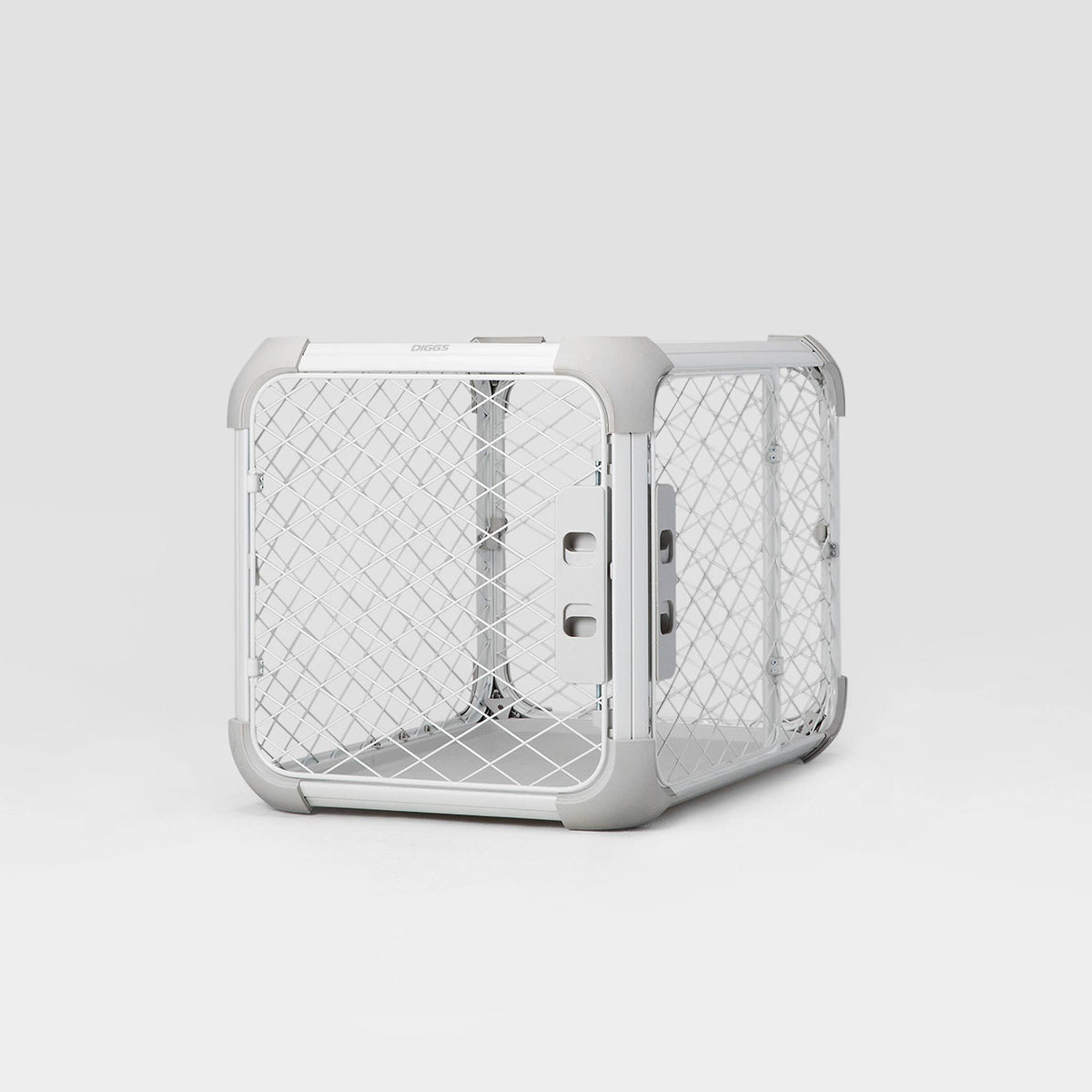 Diggs - Evolv Dog Crate