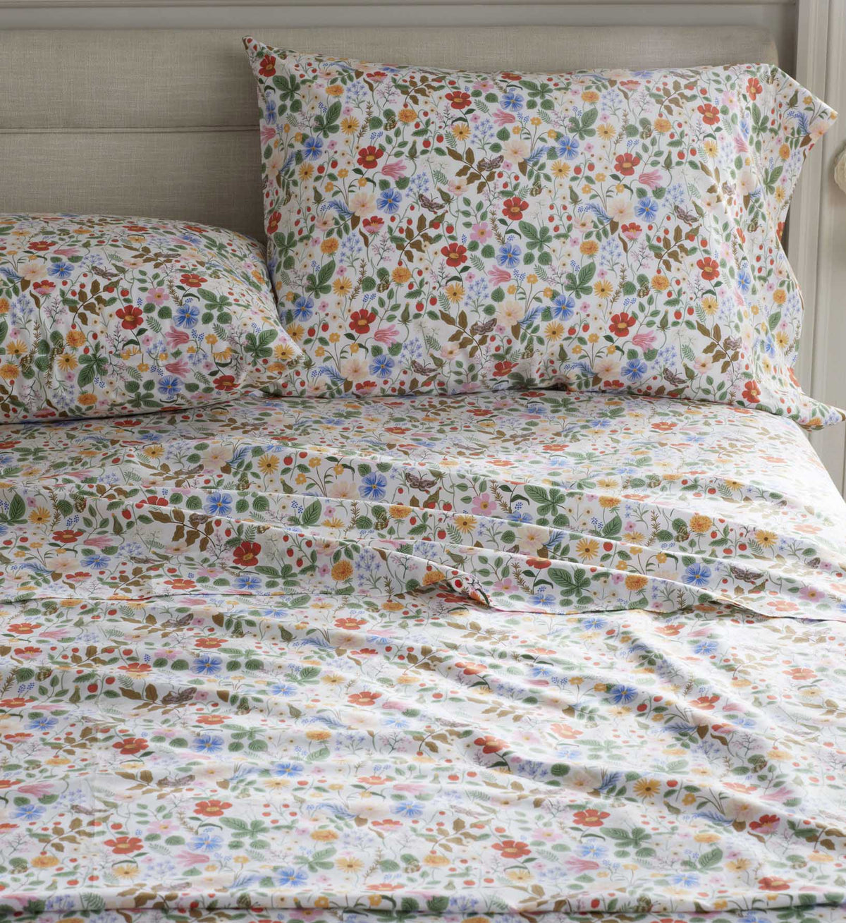 Percale Flat Sheet - Strawberry Fields White