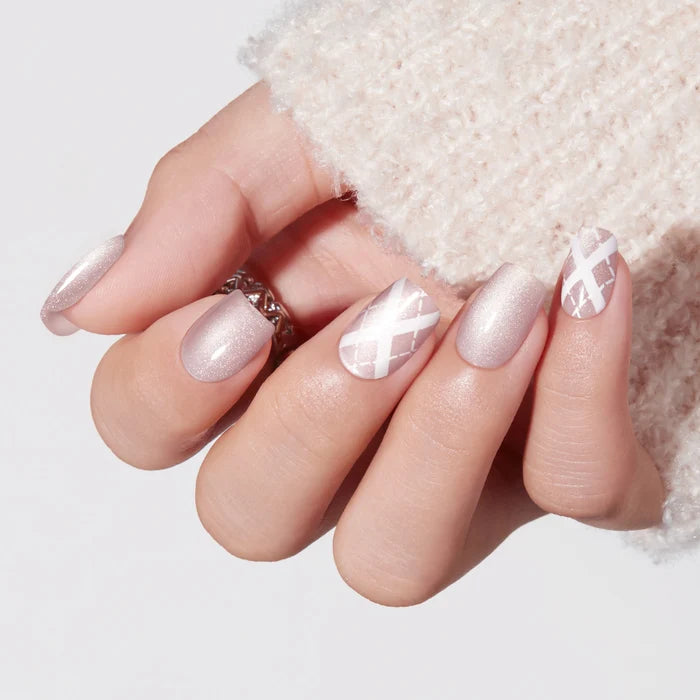 Blush Argyle press on nails MODELONES #