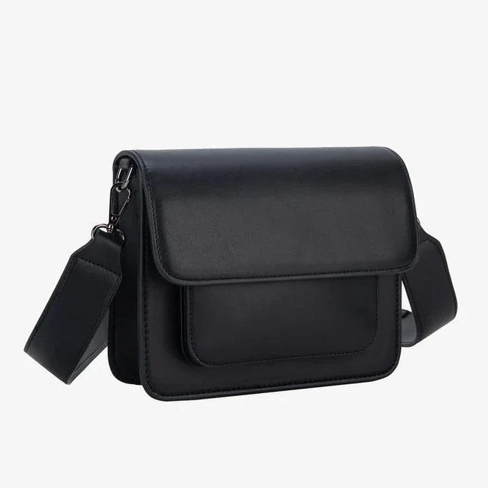 Cayman Purse in Black
