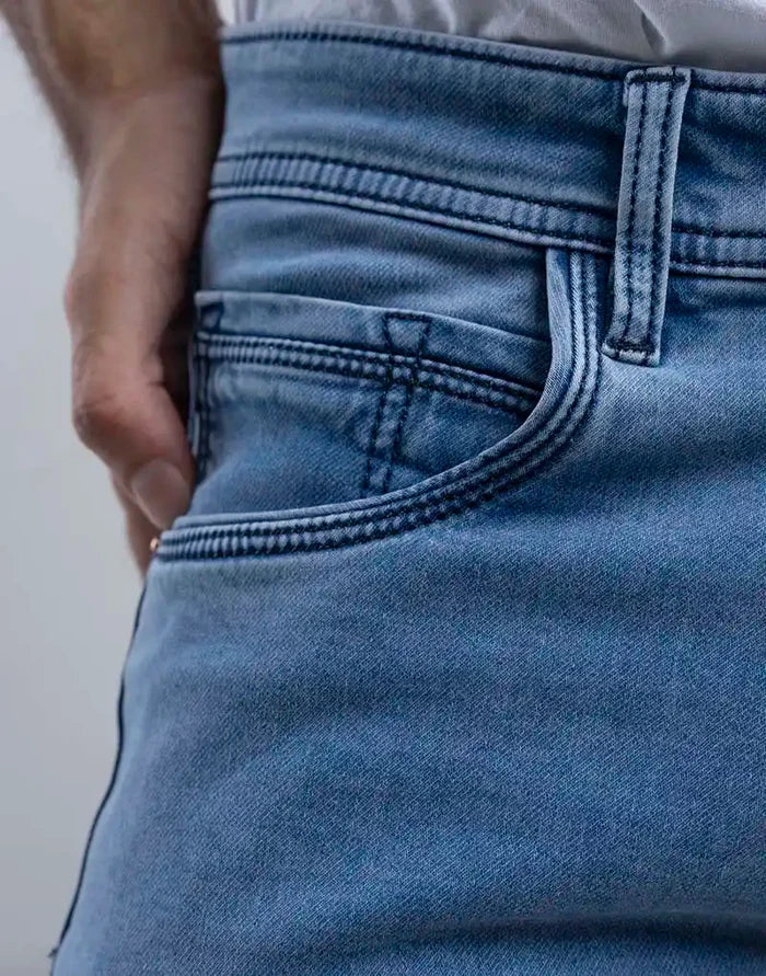 JOBBS SLIM NARROW FIT DENIM