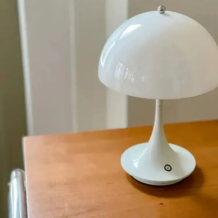 white / Type-C charging