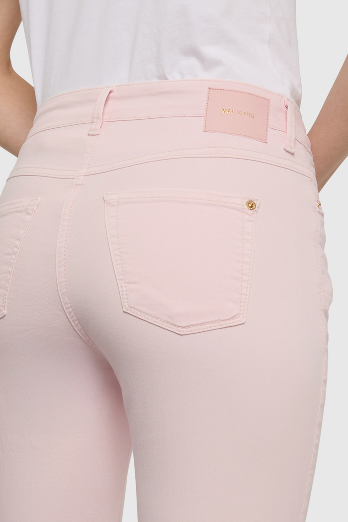 MAC Jeans Dream Summer Pink Marshmallow (L26) Jeans 5492-00-0351-403R by mac jeans Shop mac jeans at Dotique back pocket close-up view