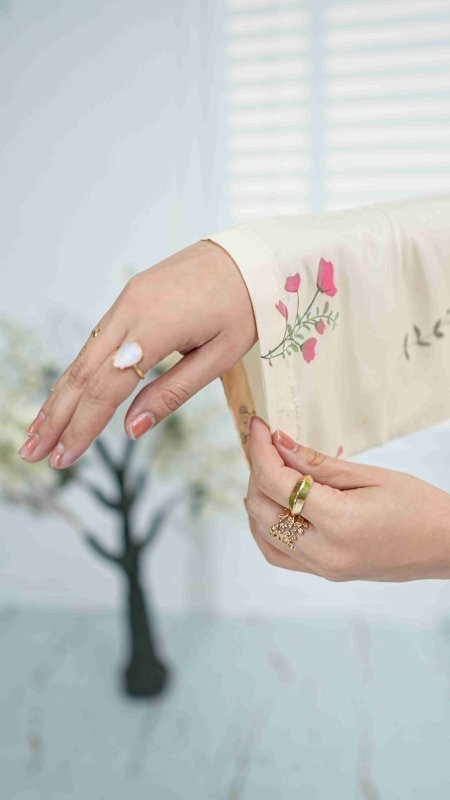 Pastel Meadow Stitched X KHUSSA (COMBO SET)