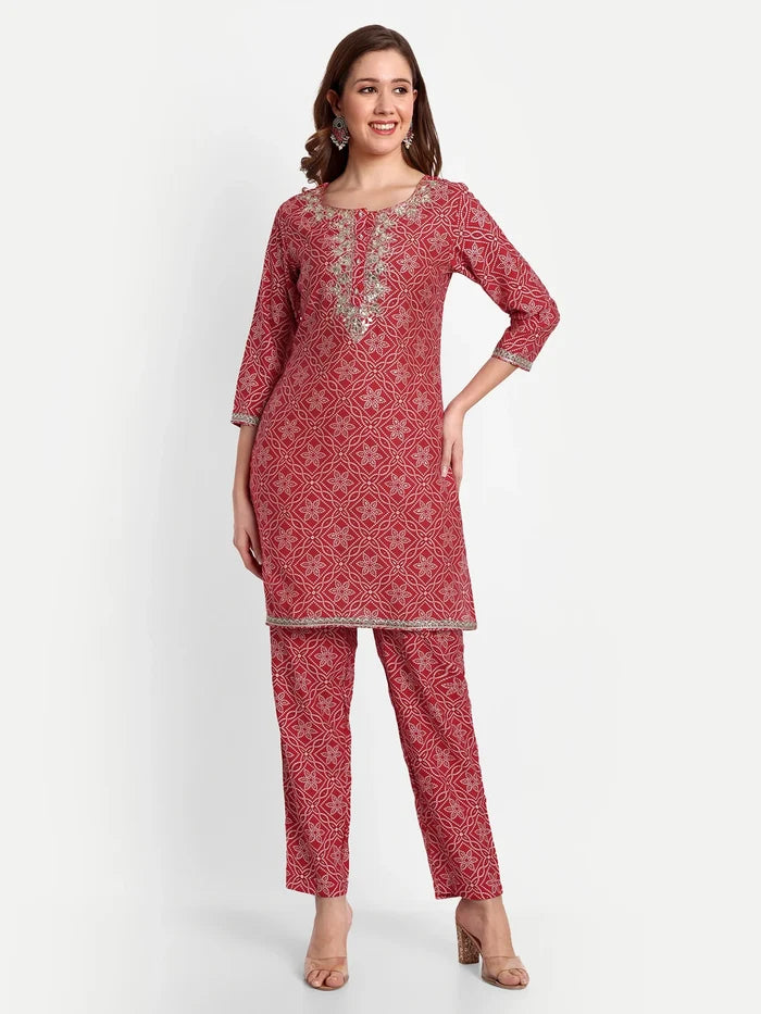 Printed Bandhani Top With Trousers