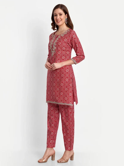 Printed Bandhani Top With Trousers
