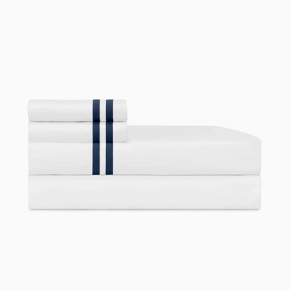 Standard / White / Navy Blue