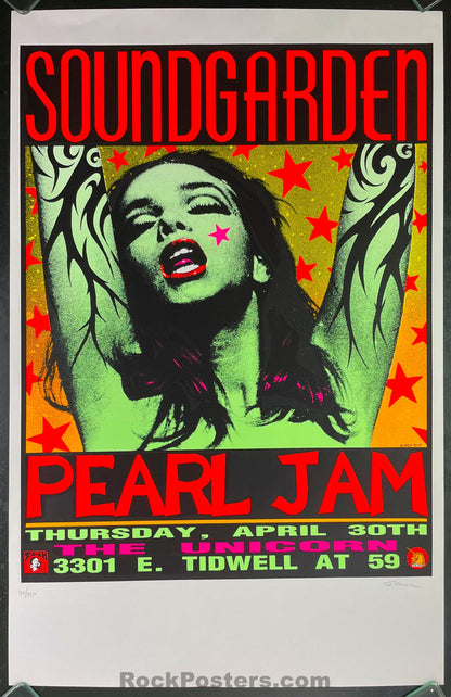 AUCTION - Pearl Jam Soundgarden - Green Lady - Kozik Signed '92 Silkscreen - Houston - Near Mint Minus-519257-333524