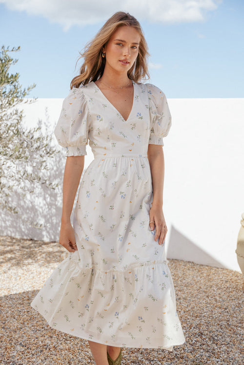 Petal and Pup USA DRESSES Steele Puff Sleeve Midi Dress - Floral