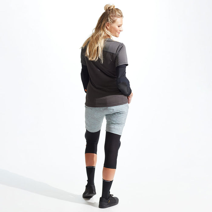 color:BLACK||view:SKU Image Detail||gender:Unisex||seo:Summit Knee Guards