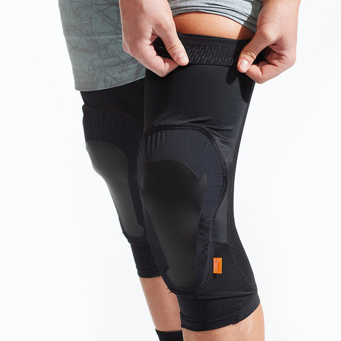 color:BLACK||view:SKU Image Detail||gender:Unisex||seo:Summit Knee Guards