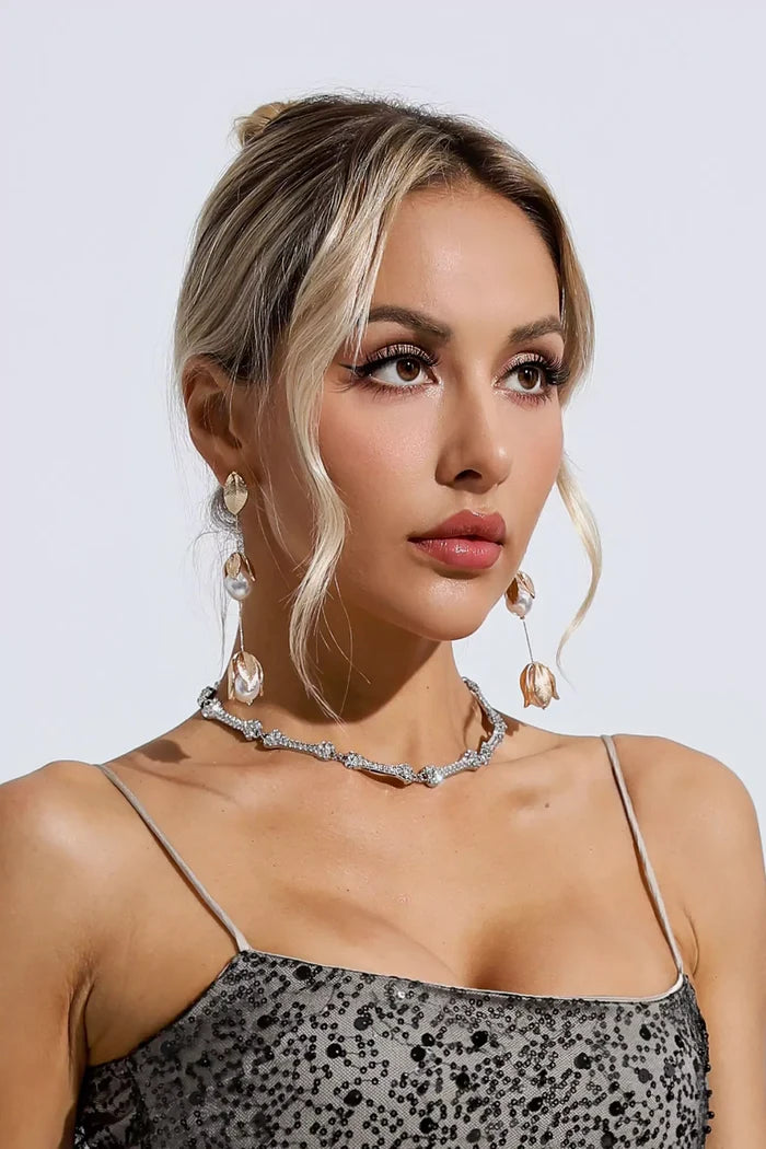 Xipil Pearl Drop Earrings